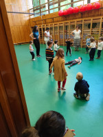 /album/kismuzsika-elozenes-tancos-foglalkozas/img-20251013-100815-jpg/